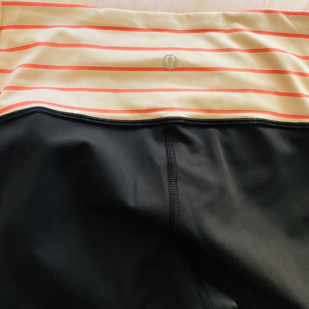 Lululemon Var-City Crop Leggings 6 - Picture 13 of 15
